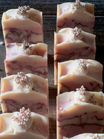 Load image into Gallery viewer, Bouquet &amp; Vines Soap
