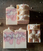 Load image into Gallery viewer, Bouquet &amp; Vines Soap
